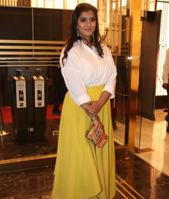 Varalaxmi Sarathkumar In White Top At Tamil Movie Celebrity Show 12